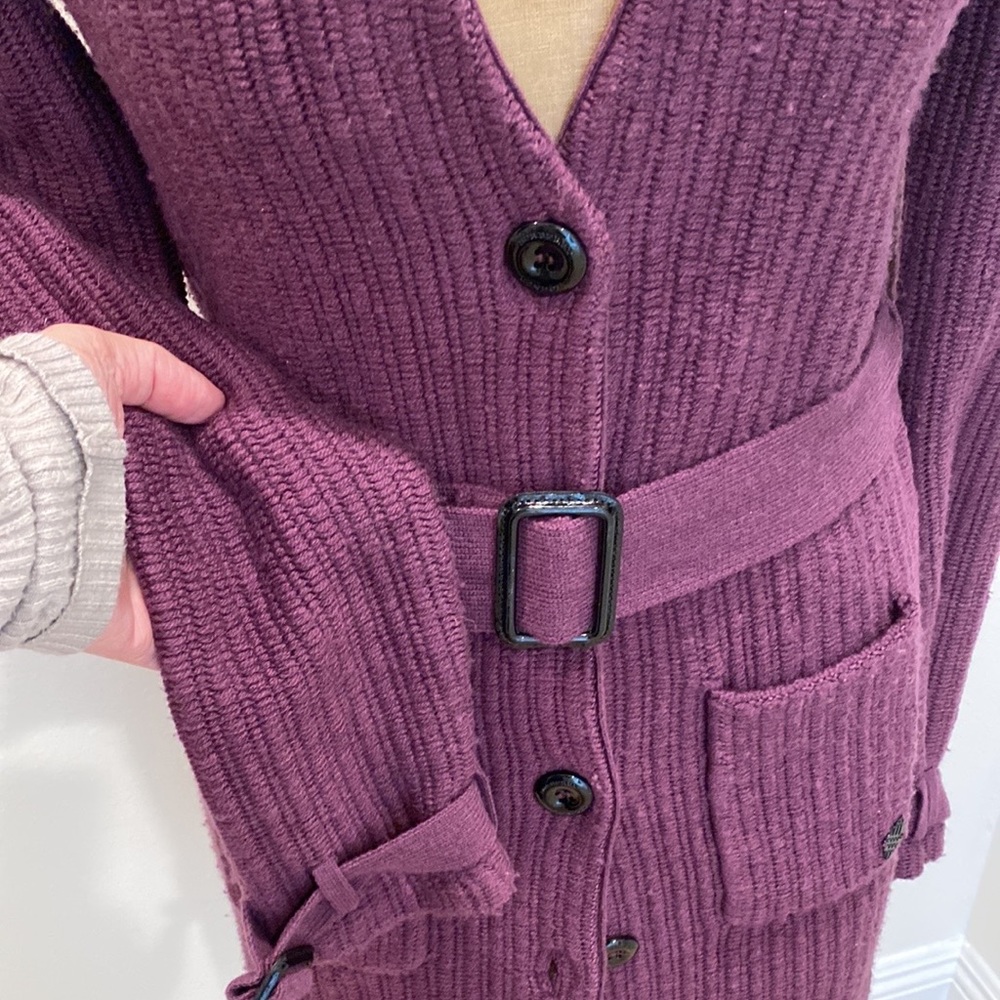 BURBERRY - Mid length wool cashmere silk Cardigan in eggplant color with belt. - Picture 2 of 16